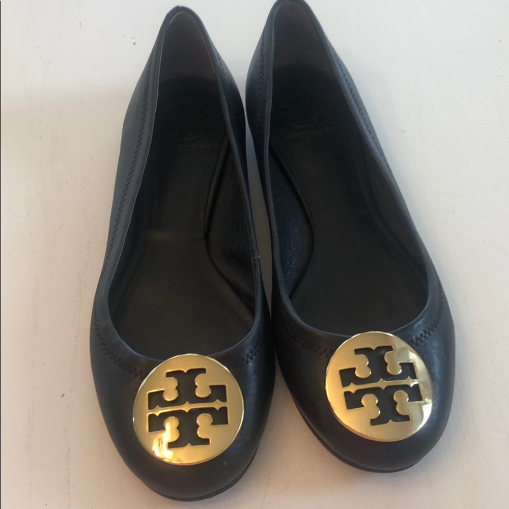 Tory Burch ballet slip on with gold logo - size 8